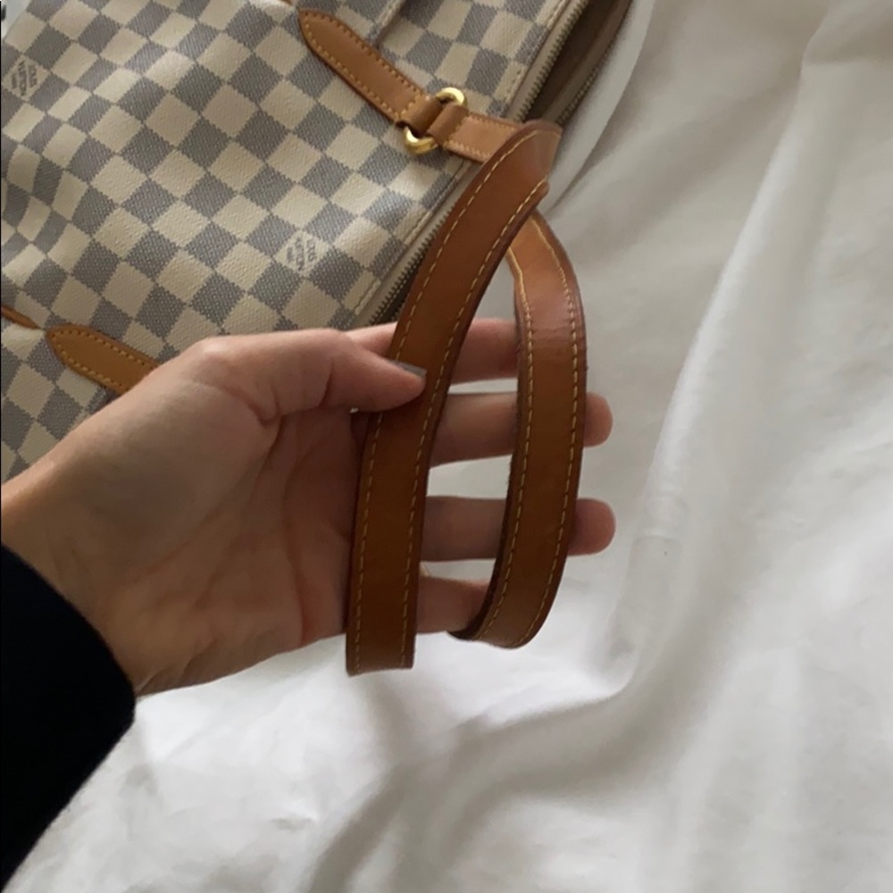 LV damier azure Totally PM- MOVING MUST SELL - Picture 10 of 10